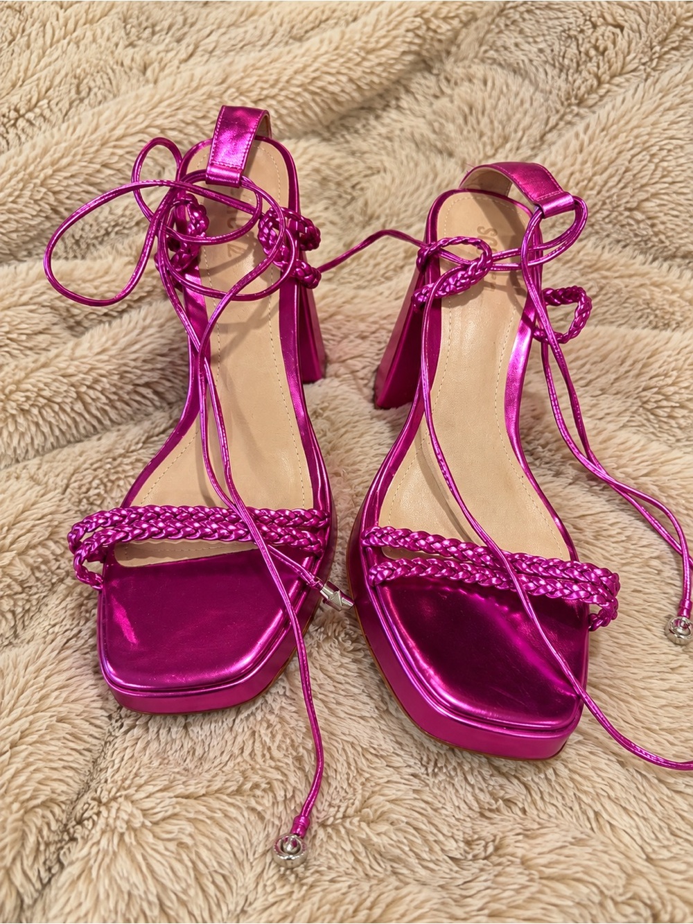 Schutz Lunah Metallic Fuchsia Pink Platform Lace-Up Heels 8.5